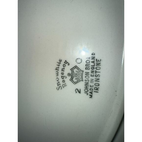 Vintage Johnson Bros Snowwhite Regency 12” Serving Platter - Picture 4 of 4